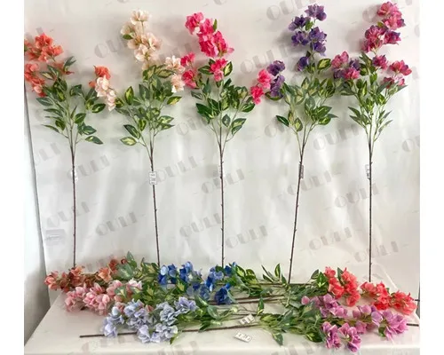 Cum să păstrezi florile artificiale care arată proaspete